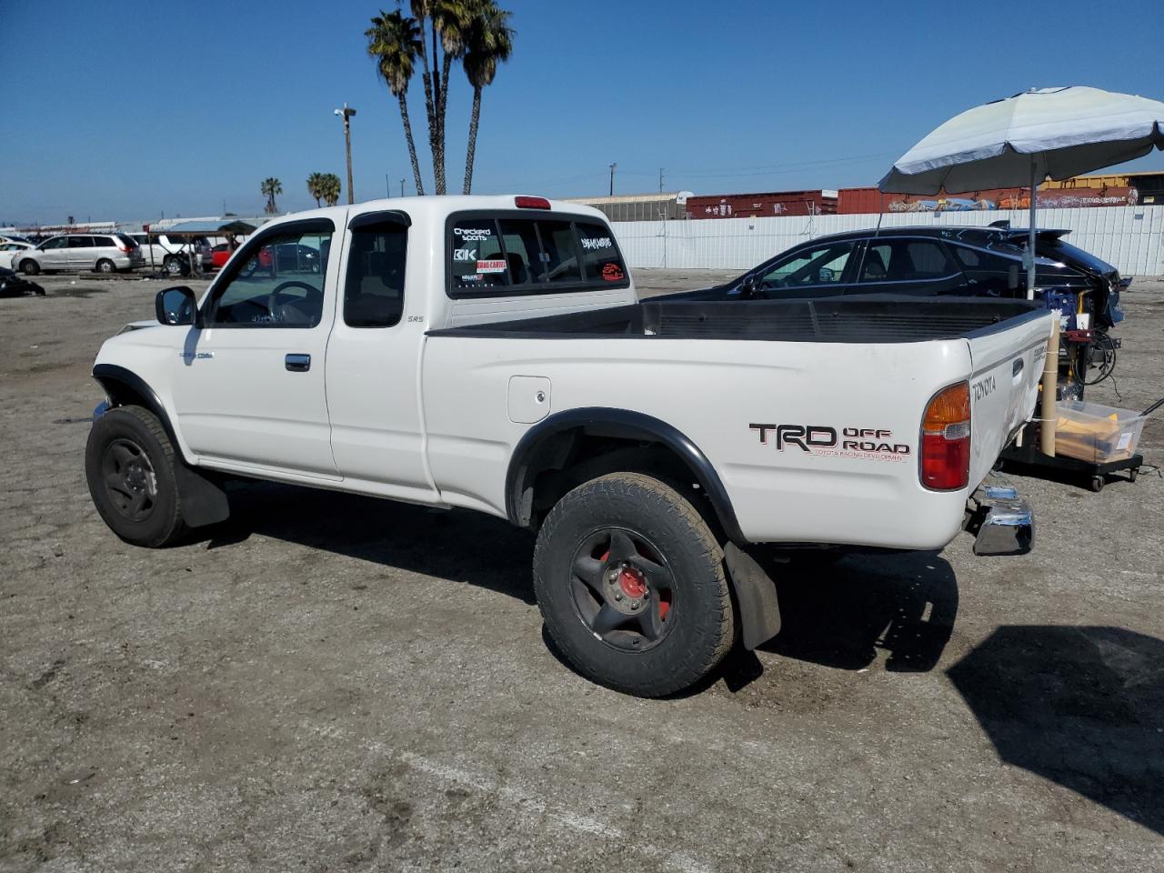 4TASN92N9YZ592945 2000 Toyota Tacoma Xtracab Prerunner