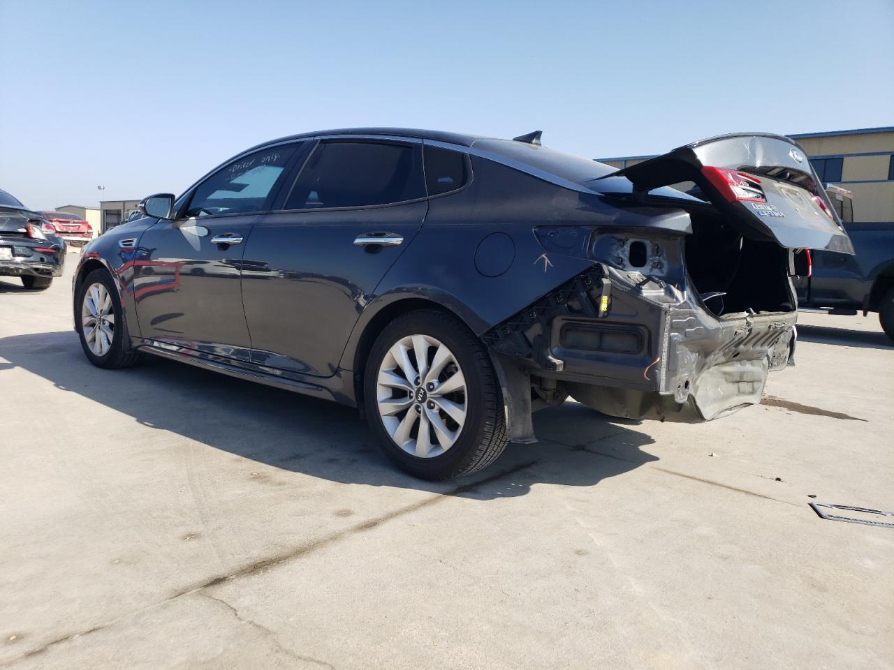 5XXGT4L34JG227226 2018 Kia Optima Lx