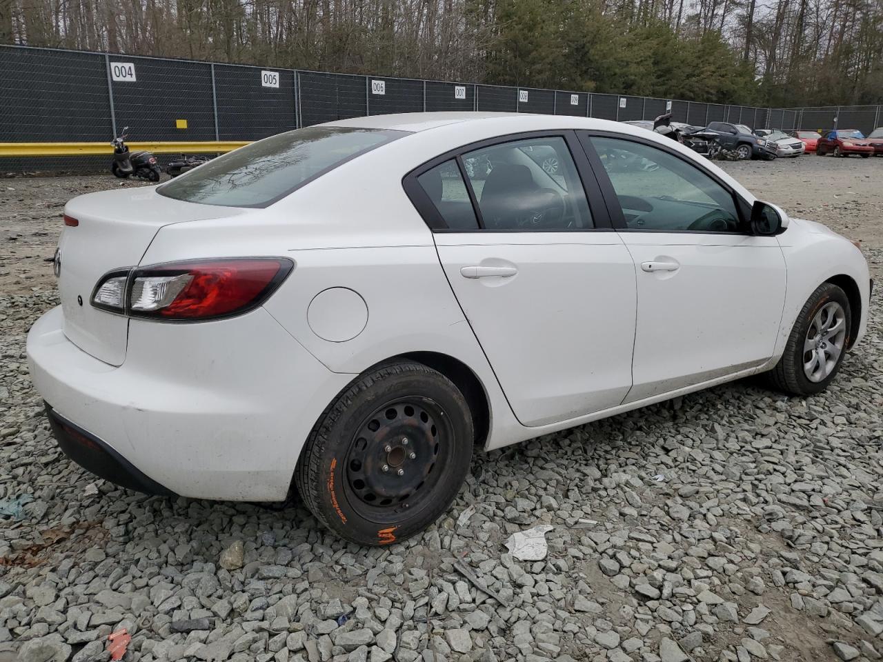 JM1BL1UF9B1475387 2011 Mazda 3 I