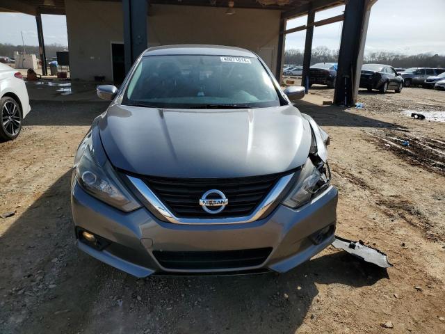 2016 Nissan Altima - Image 5
