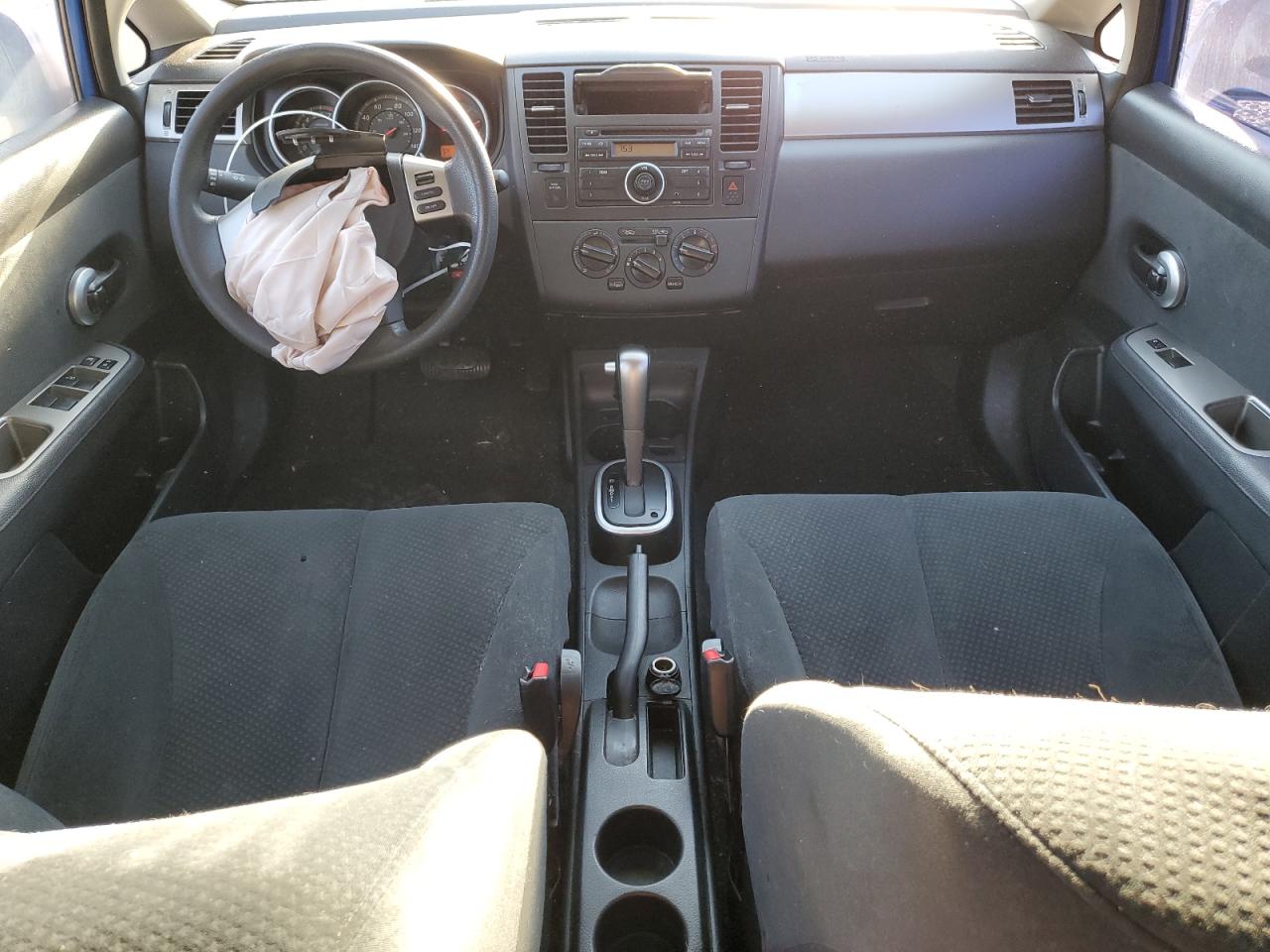 3N1BC1CPXBL507561 2011 Nissan Versa S