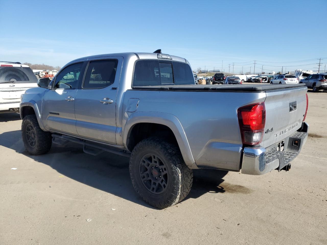 2018 Toyota Tacoma Double Cab vin: 3TMCZ5AN7JM188573