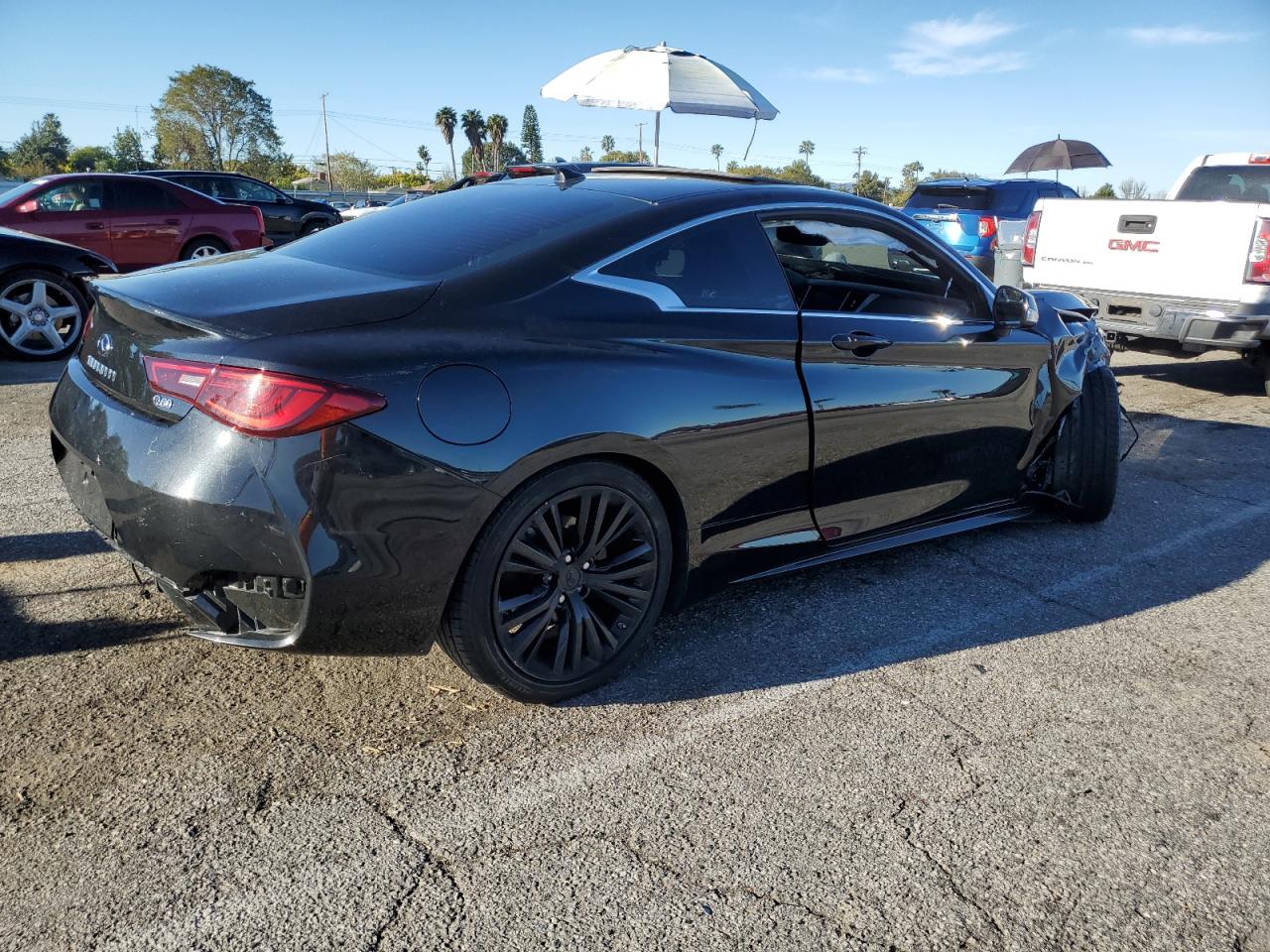 2018 Infiniti Q60 Luxe 300 vin: JN1EV7EK7JM342178