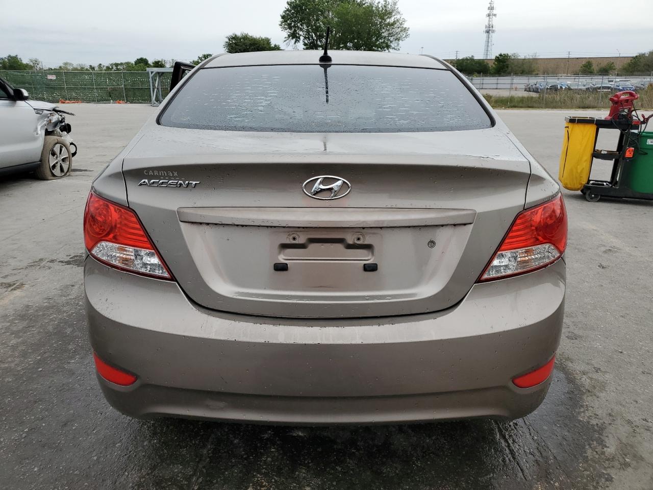 KMHCT4AE2DU394357 2013 Hyundai Accent Gls