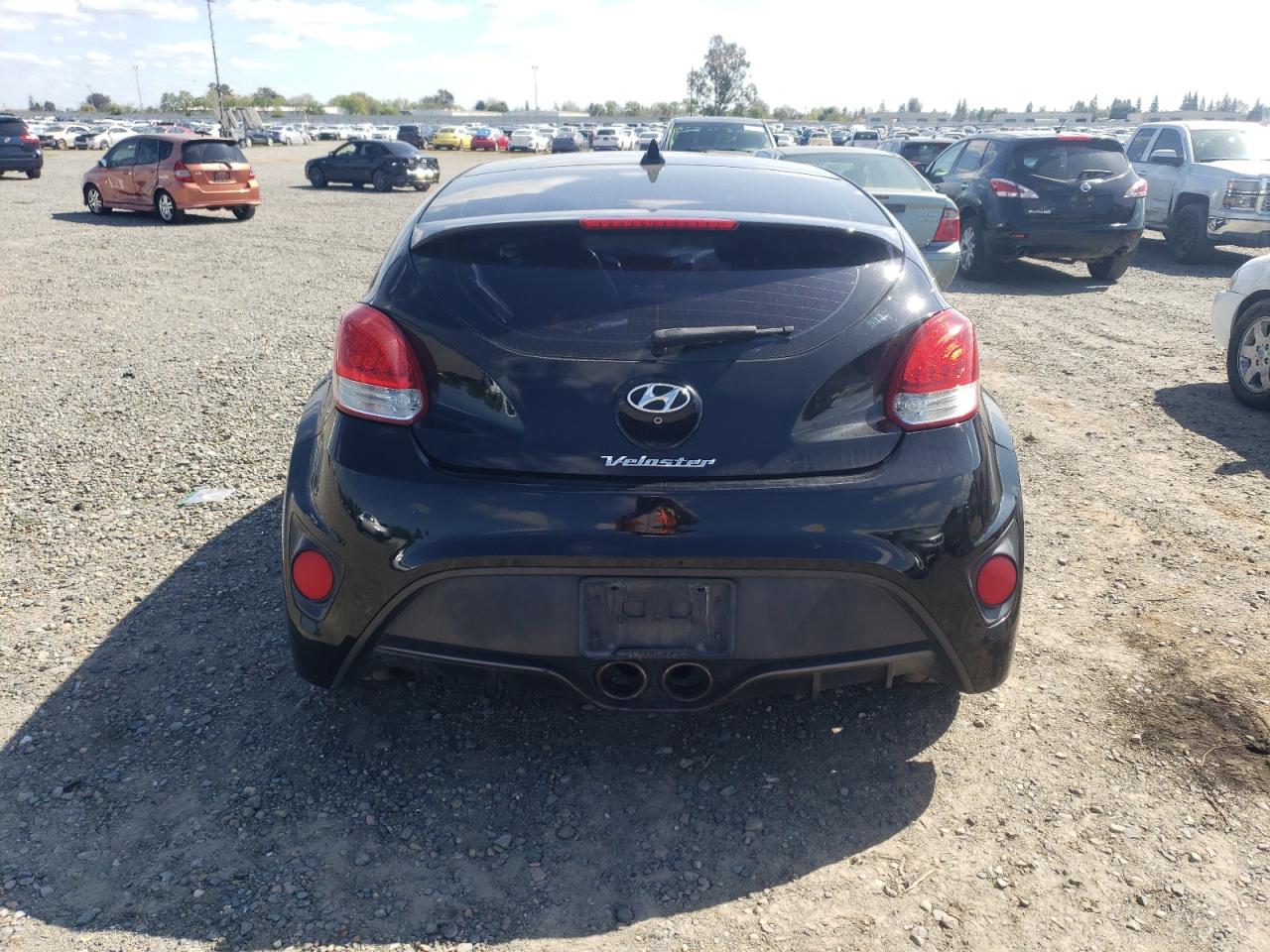KMHTC6AE7FU234621 2015 Hyundai Veloster Turbo