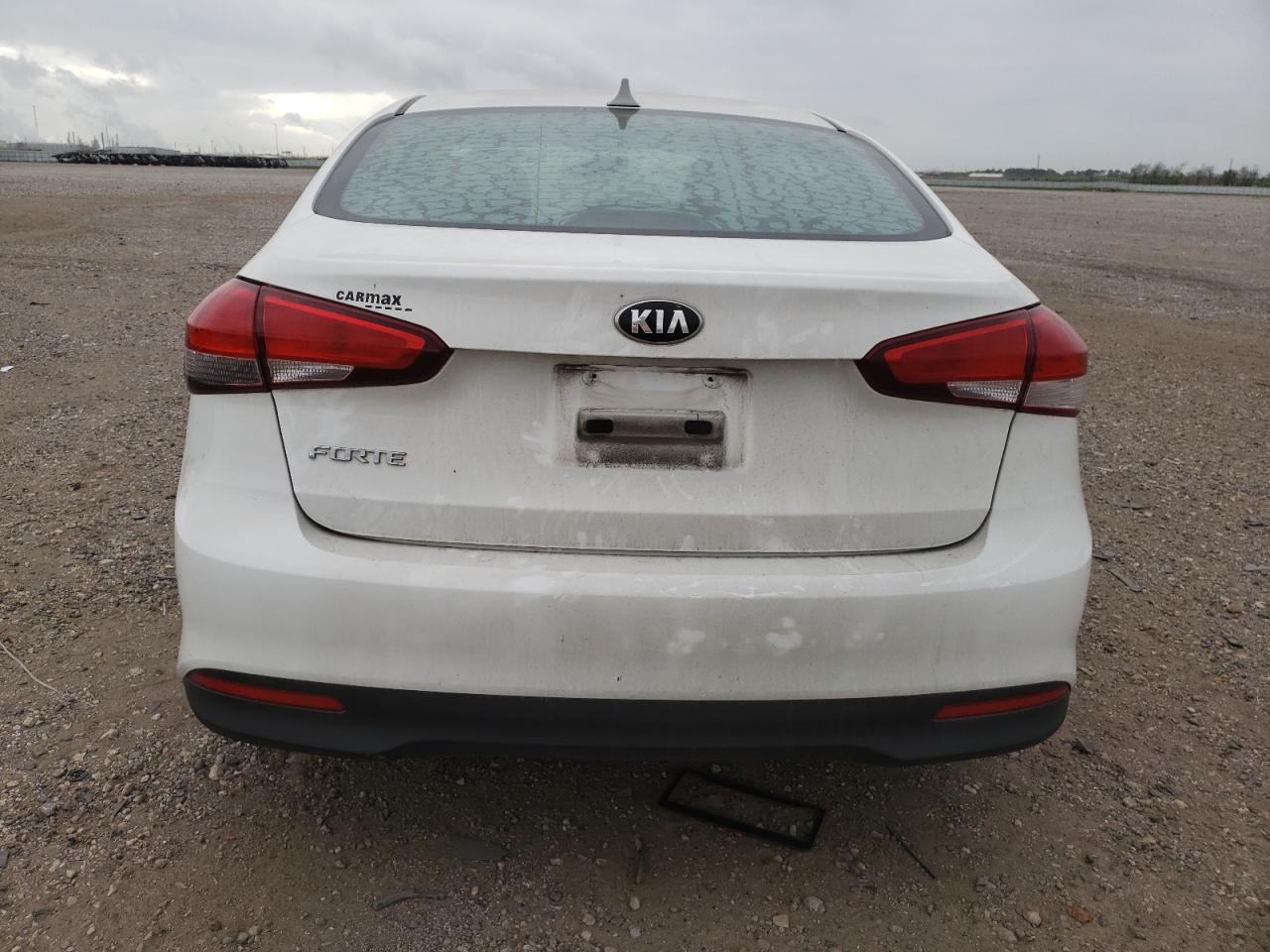 3KPFK4A78HE068007 2017 Kia Forte Lx