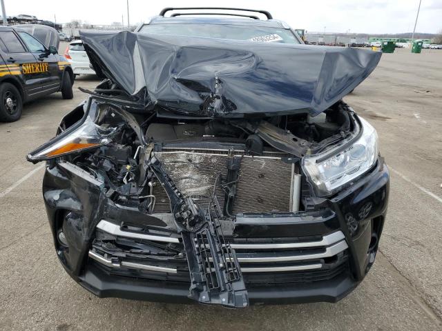 VIN 5TDJZRFH1KS611618 2019 Toyota Highlander, SE no.5