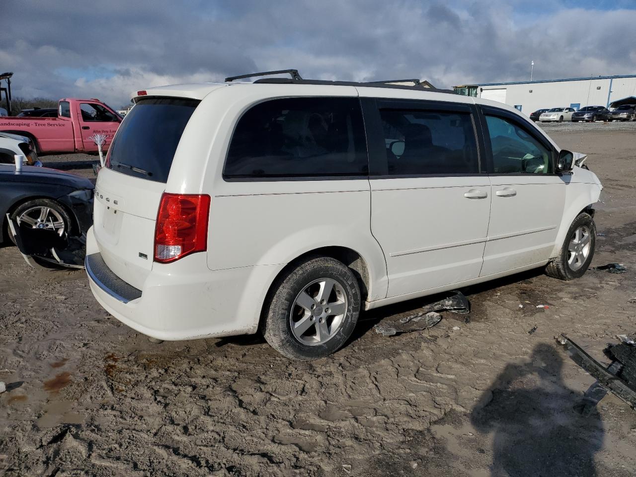 2C4RDGCG1DR523777 2013 Dodge Grand Caravan Sxt