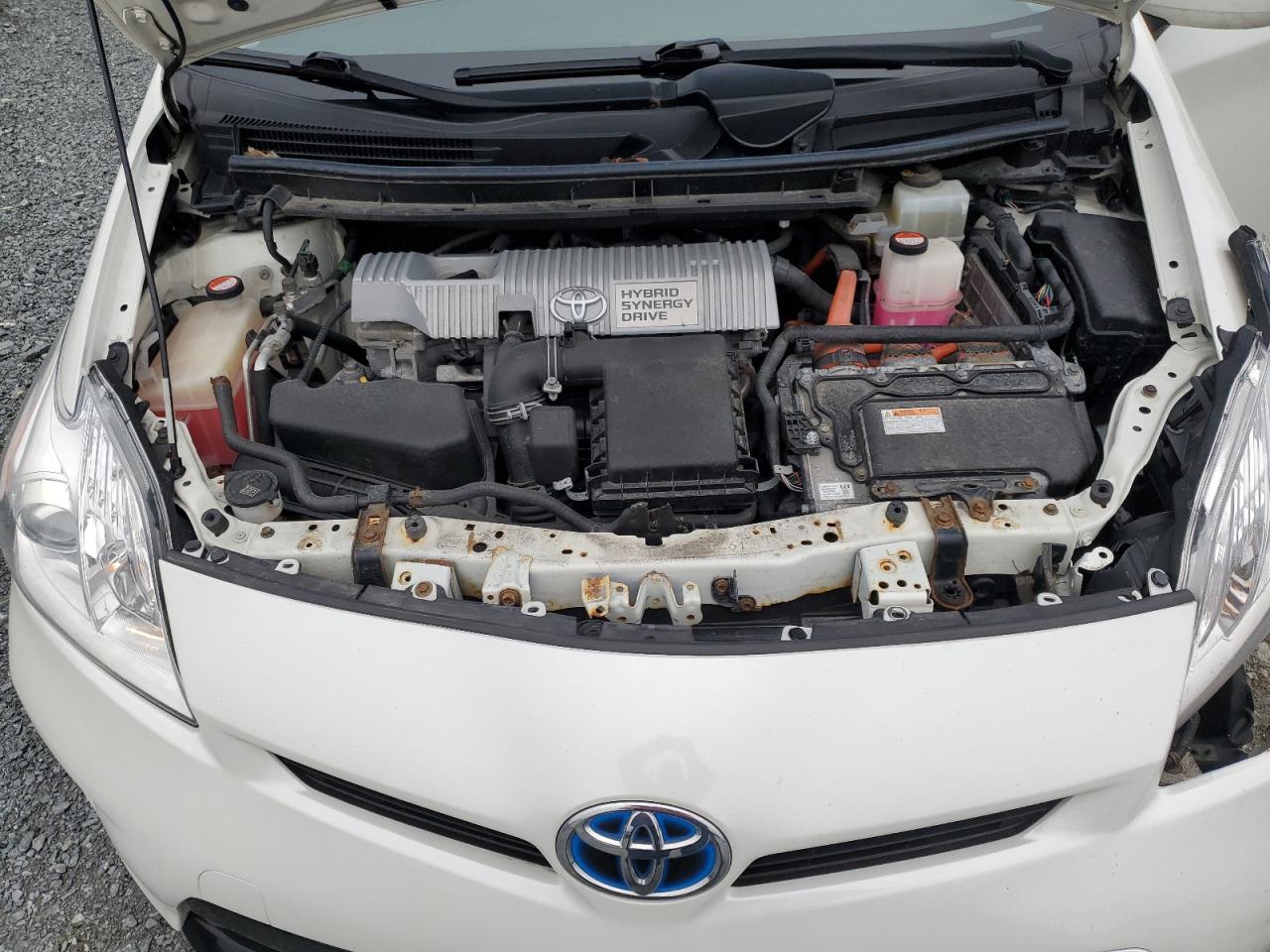 JTDKN3DU4F0472381 2015 Toyota Prius