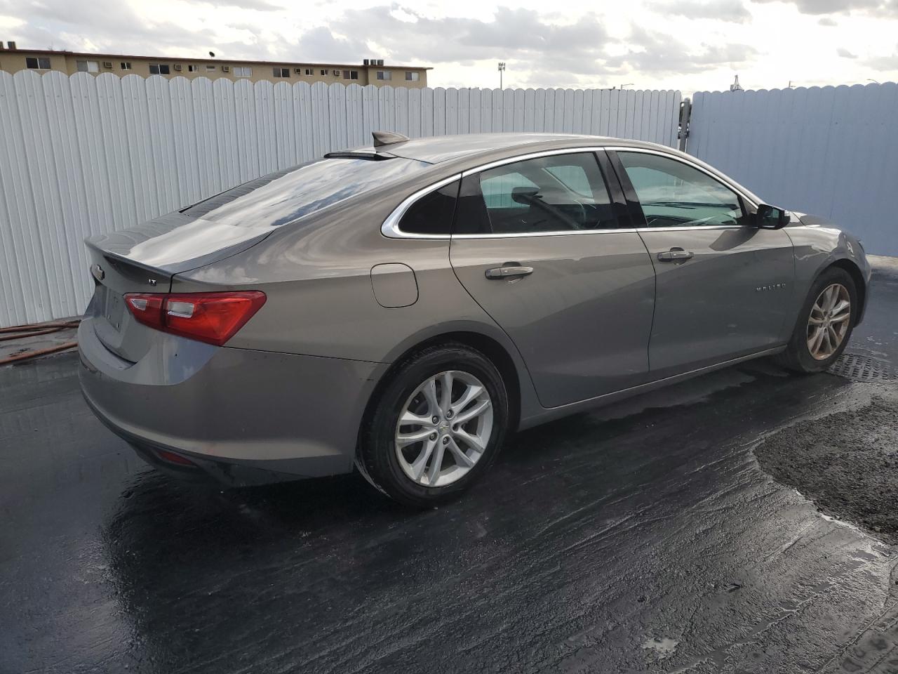 1G1ZD5ST7JF145639 2018 Chevrolet Malibu Lt