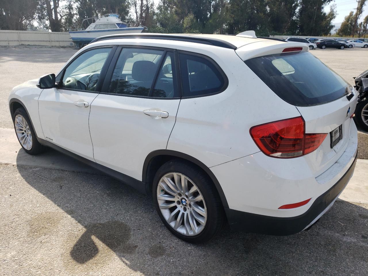 2015 BMW X1 Sdrive28I vin: WBAVM1C51FVW57129