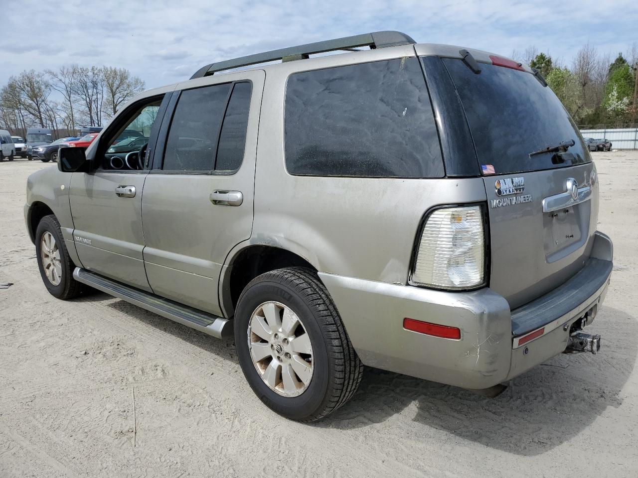 4M2EU47E68UJ04445 2008 Mercury Mountaineer Luxury