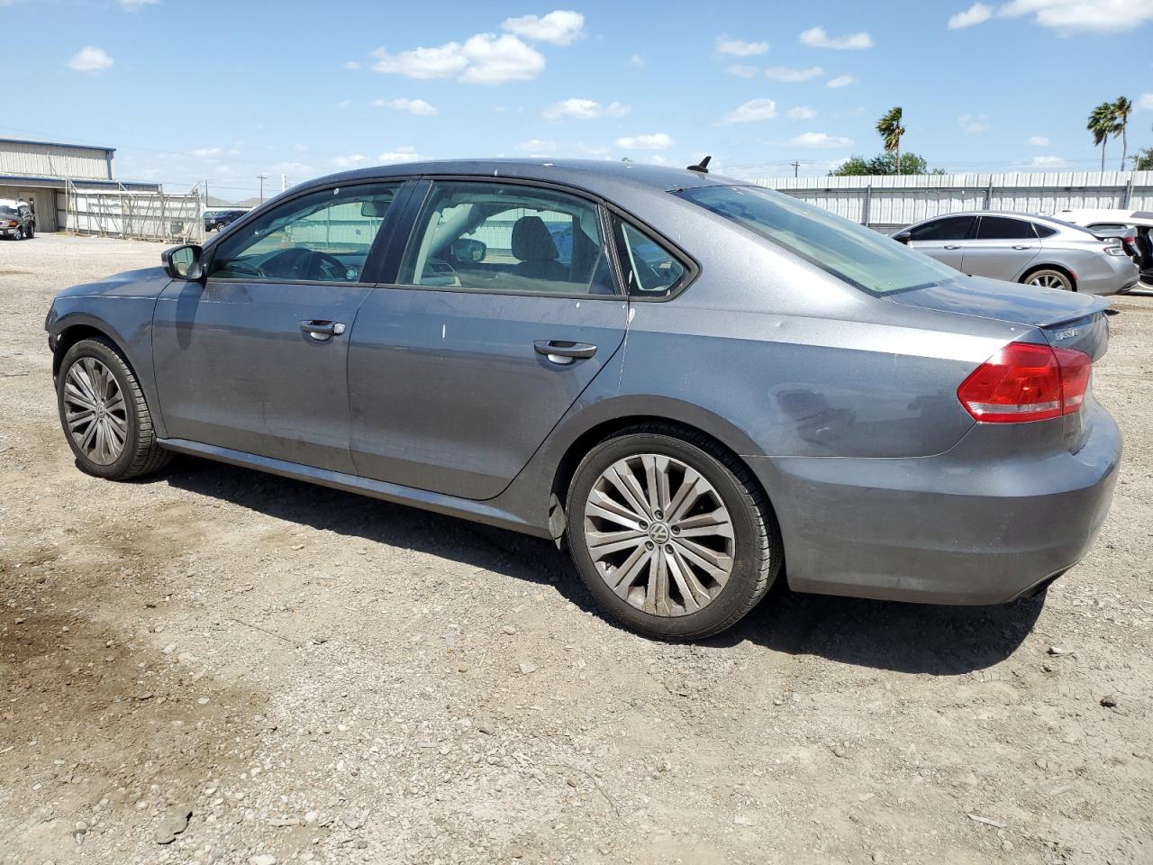 1VWAS7A33FC011949 2015 Volkswagen Passat S