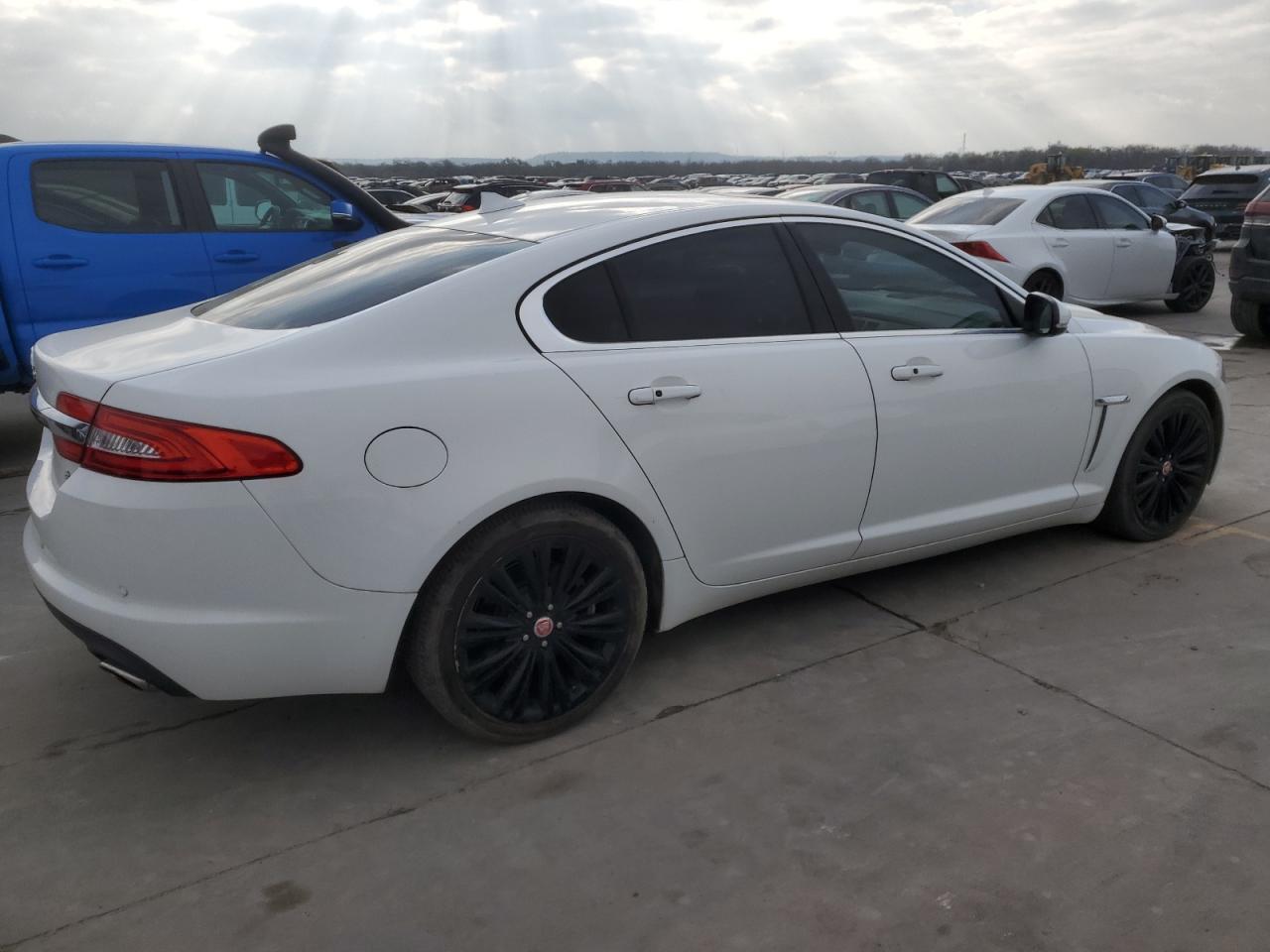 sajwa0ex5e8u28881 SAJWA0EX5E8U28881 2014 Jaguar Xf