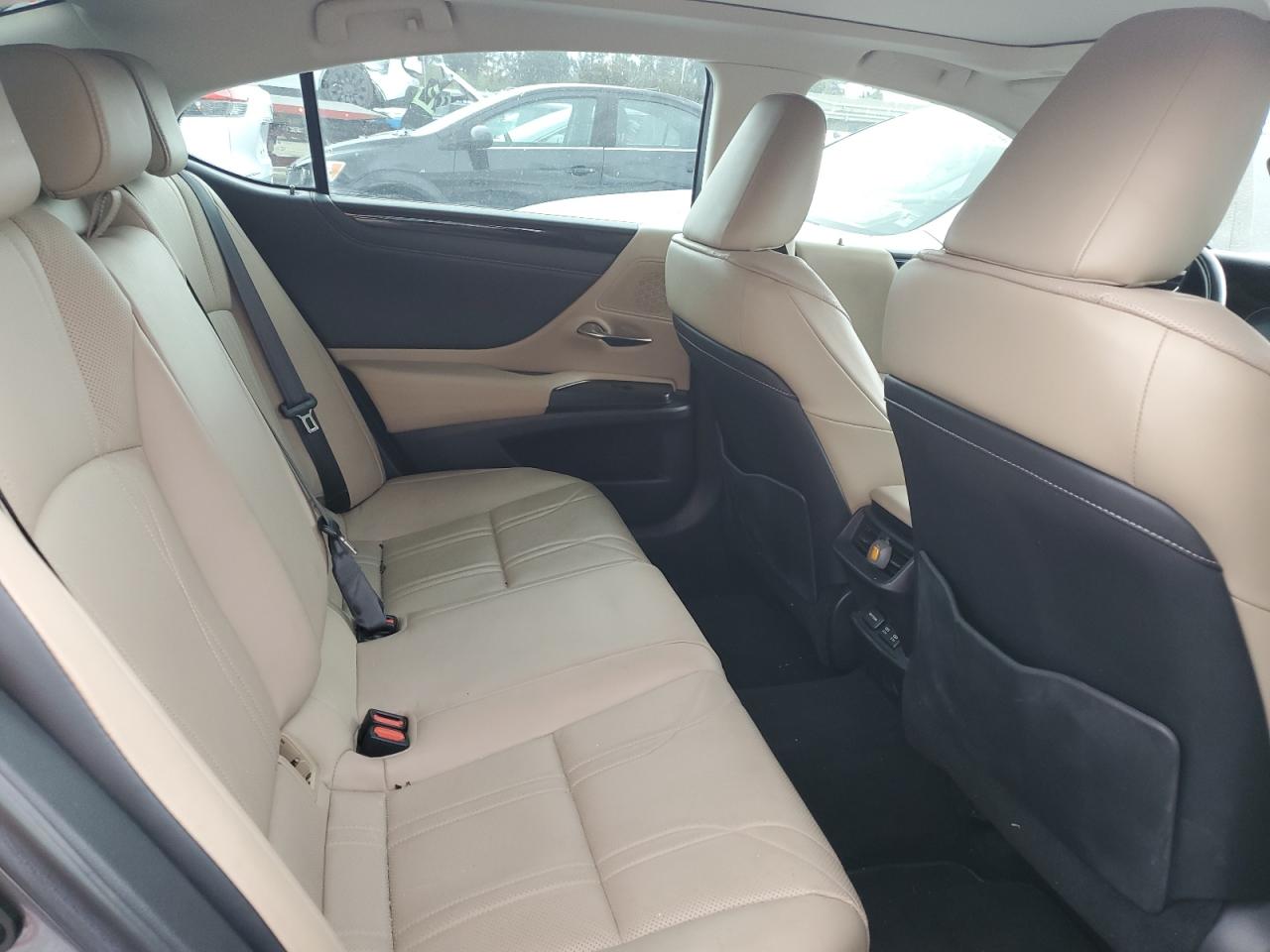 58ABZ1B18KU013847 2019 Lexus Es 350