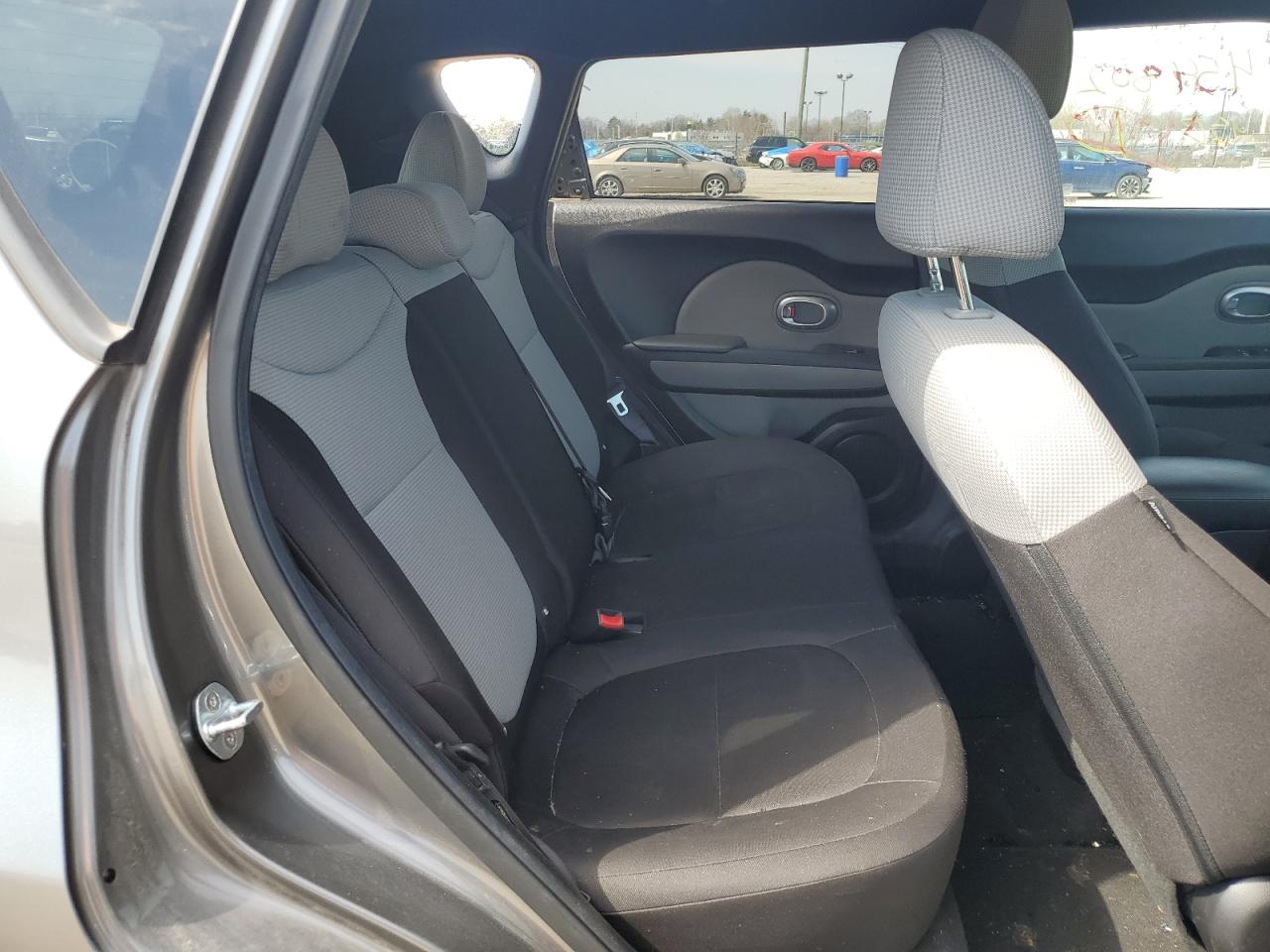 KNDJN2A27H7454802 2017 Kia Soul