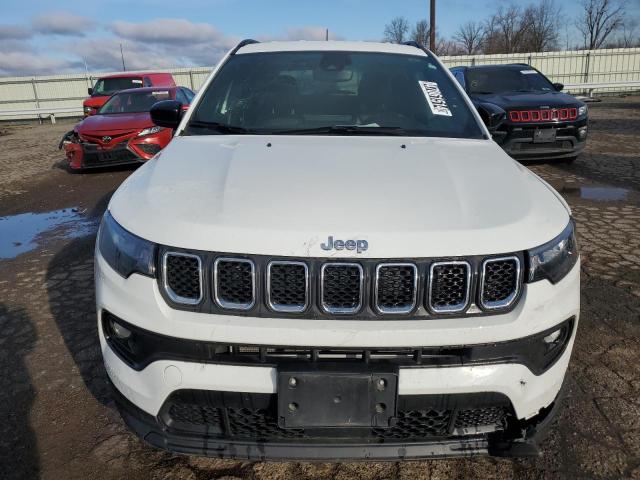 3C4NJDBN8PT553107 2023 JEEP COMPASS-4