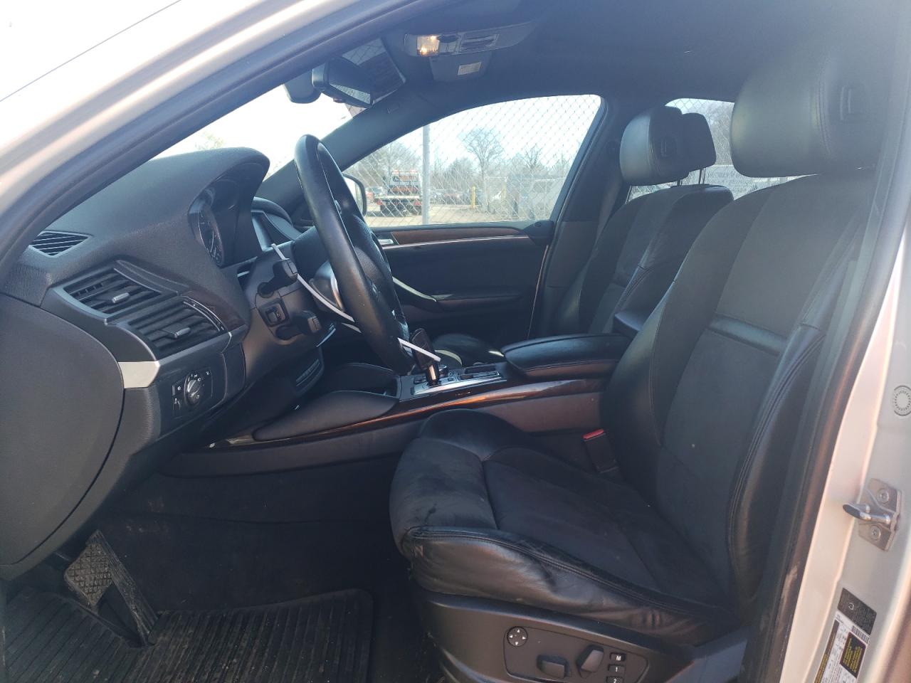 5UXFG8C58BLZ95171 2011 BMW X6 xDrive50I