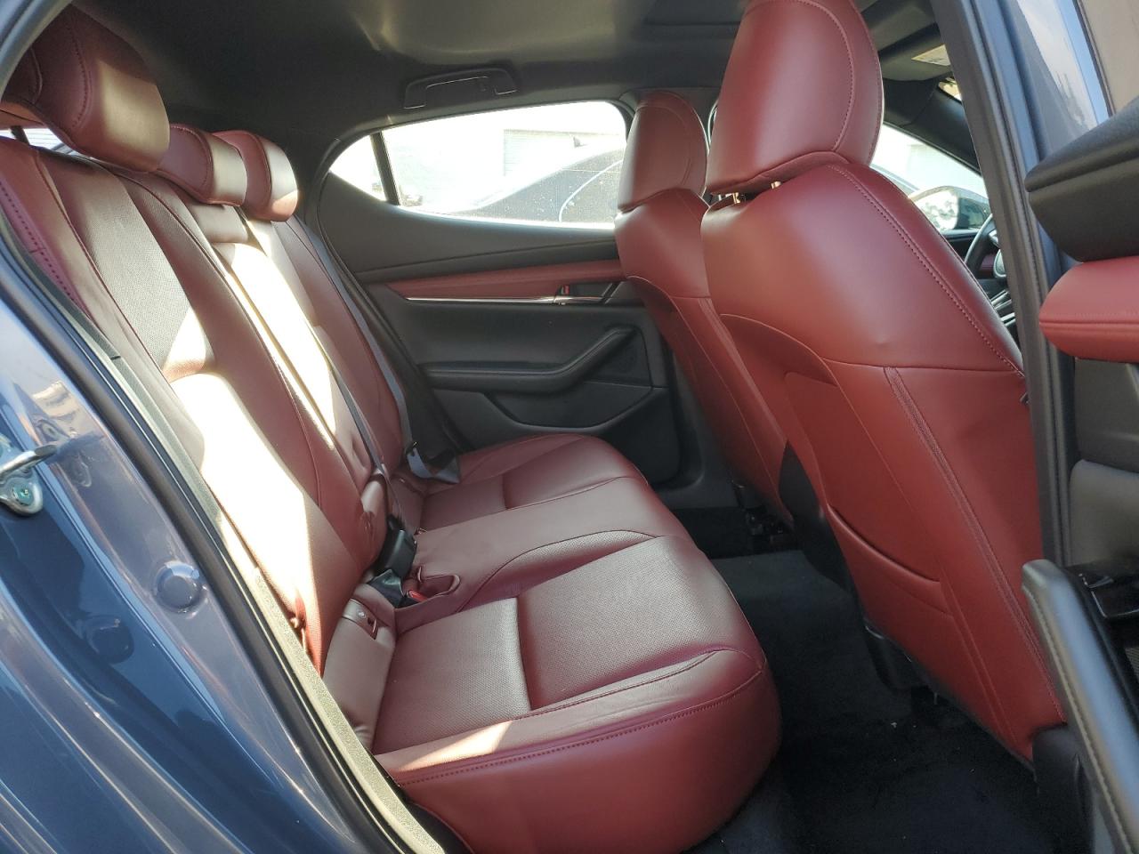 JM1BPBMMXP1611865 2023 Mazda 3 Premium