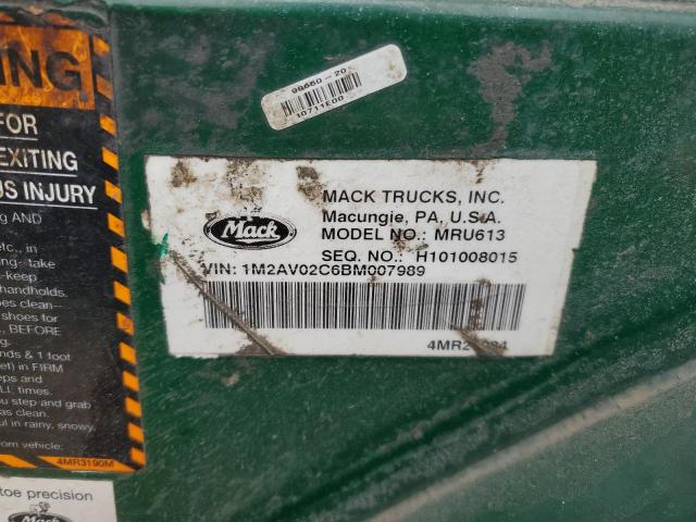 Lot #2431683890 2011 MACK 600 MRU600 salvage car