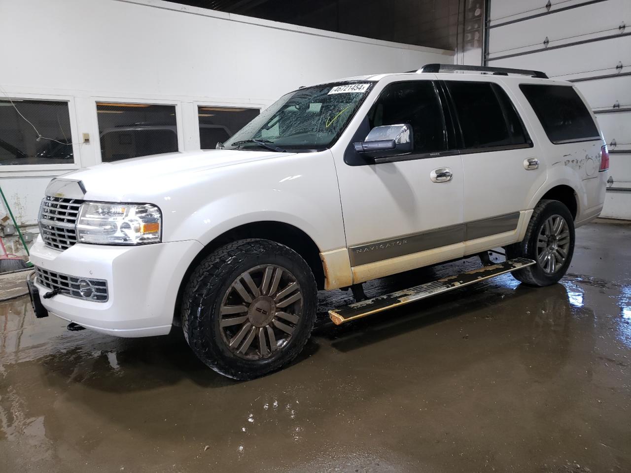 5LMJJ2J52AEJ04459 2010 Lincoln Navigator