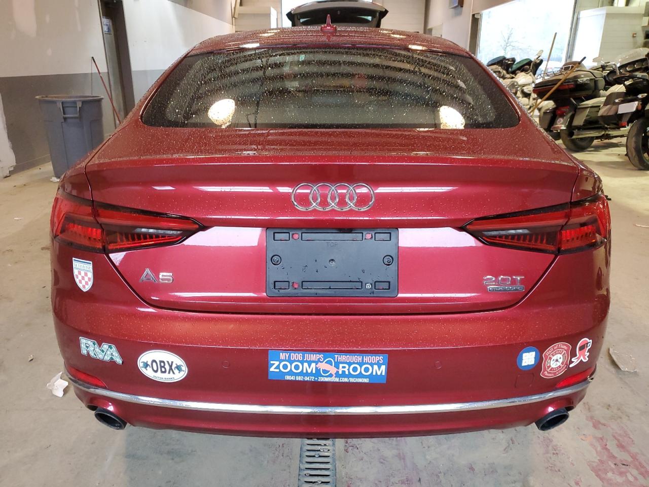 Фото: WAUBNCF51JA005988 - 6