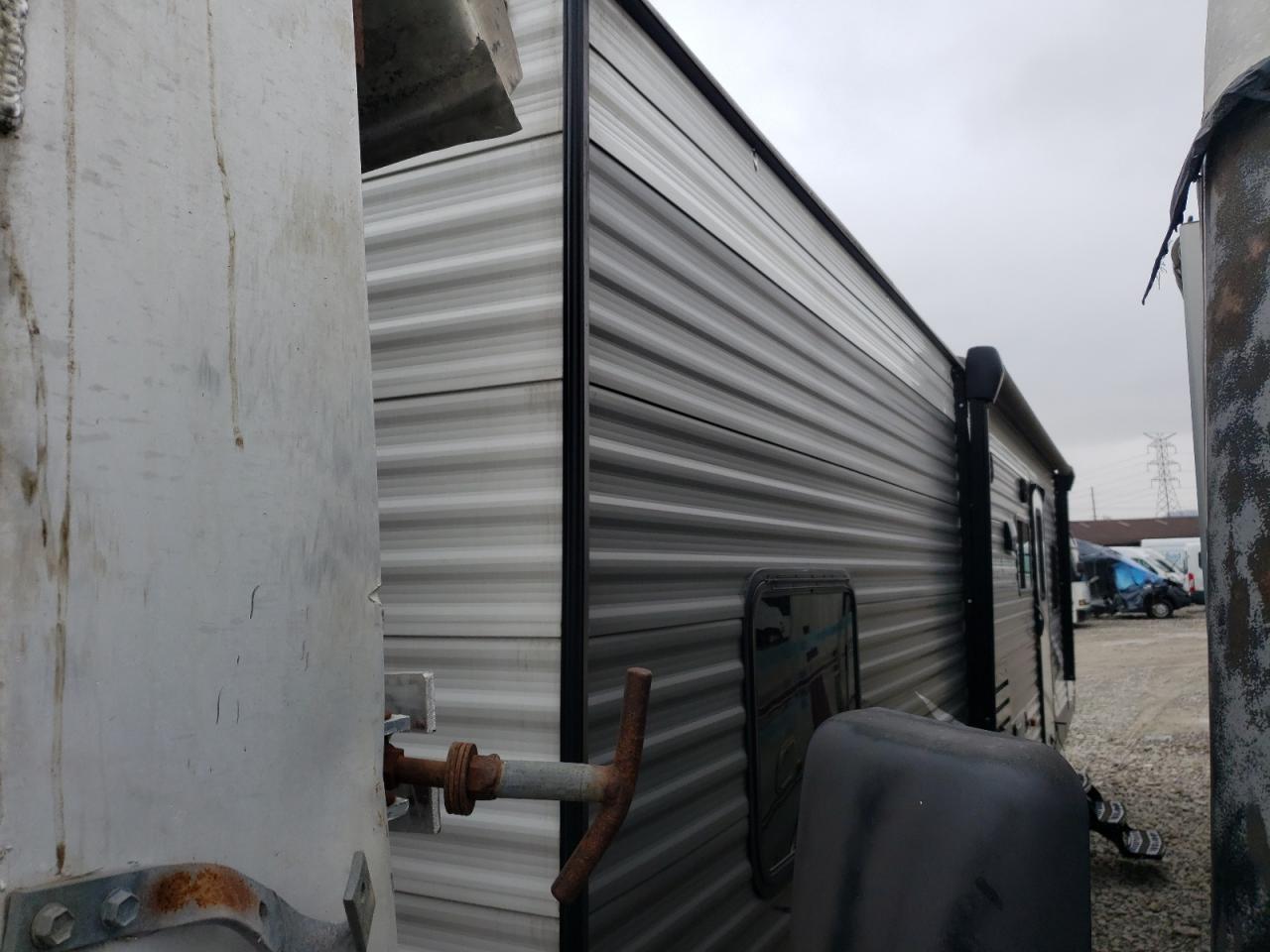 5SFEB3425KE401544 2019 Heart Land Trail Runn