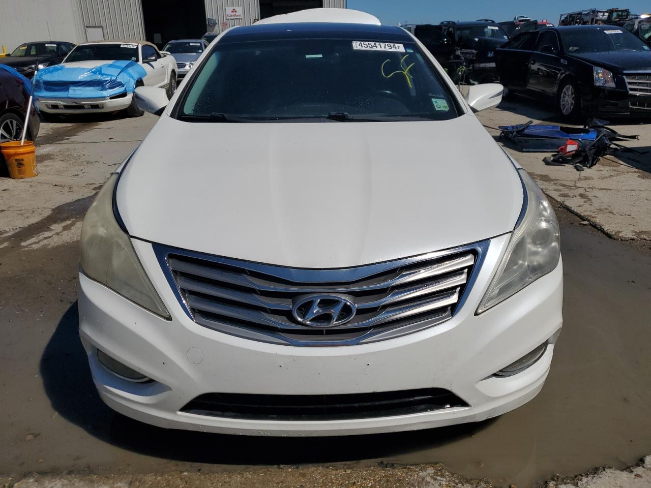 KMHFH4JG8CA148686 2012 Hyundai Azera Gls