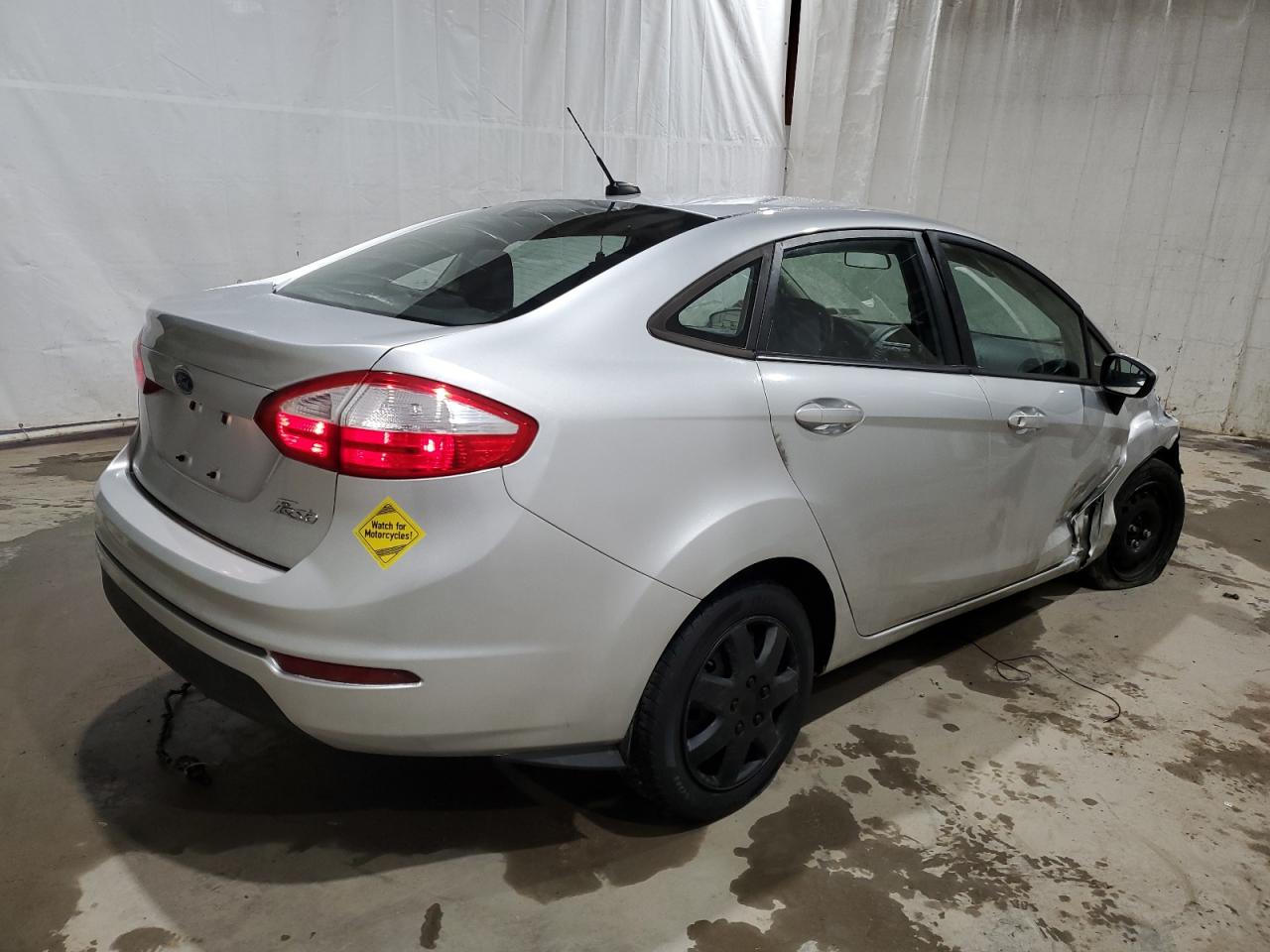 2015 Ford Fiesta S vin: 3FADP4AJ8FM110009