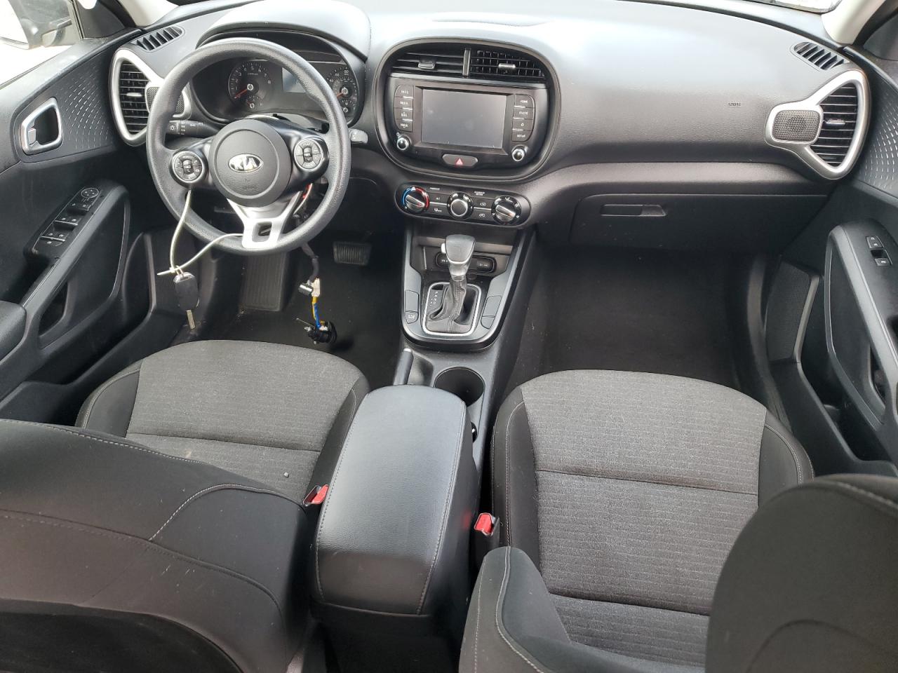 KNDJ23AU7L7064095 2020 Kia Soul Lx
