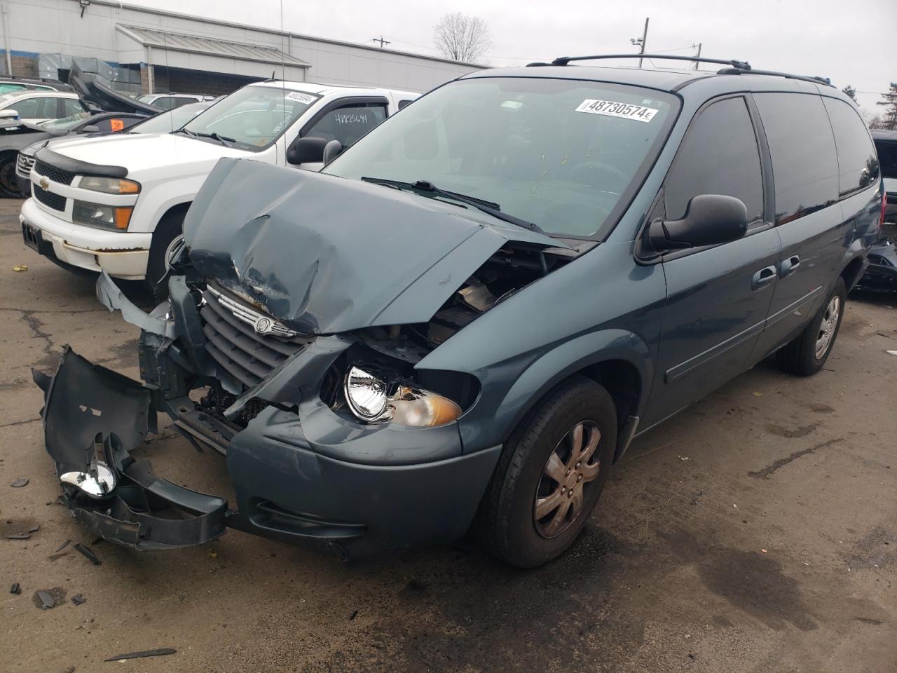 1A4GP44R26B637330 2006 Chrysler Town & Country Lx