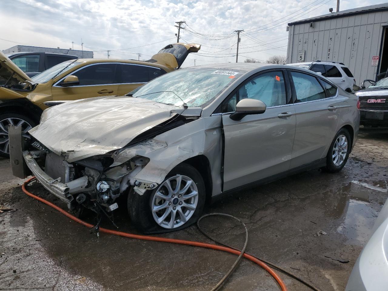 2015 Ford Fusion S vin: 3FA6P0G72FR123824