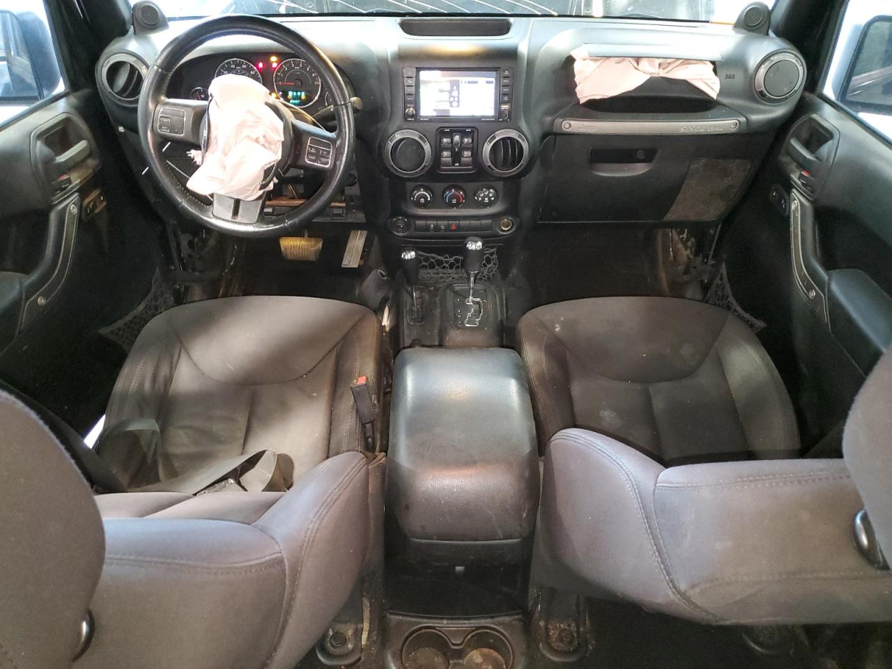 1C4BJWDG8EL134633 2014 Jeep Wrangler Unlimited Sport