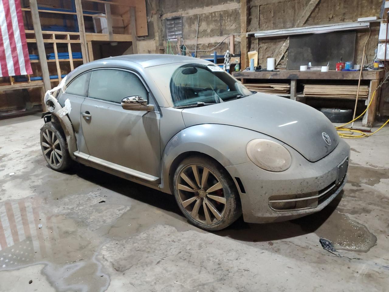 Lot #2893548299 2013 VOLKSWAGEN BEETLE TUR