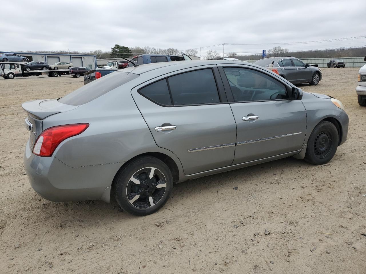 2013 Nissan Versa S vin: 3N1CN7AP6DL843974