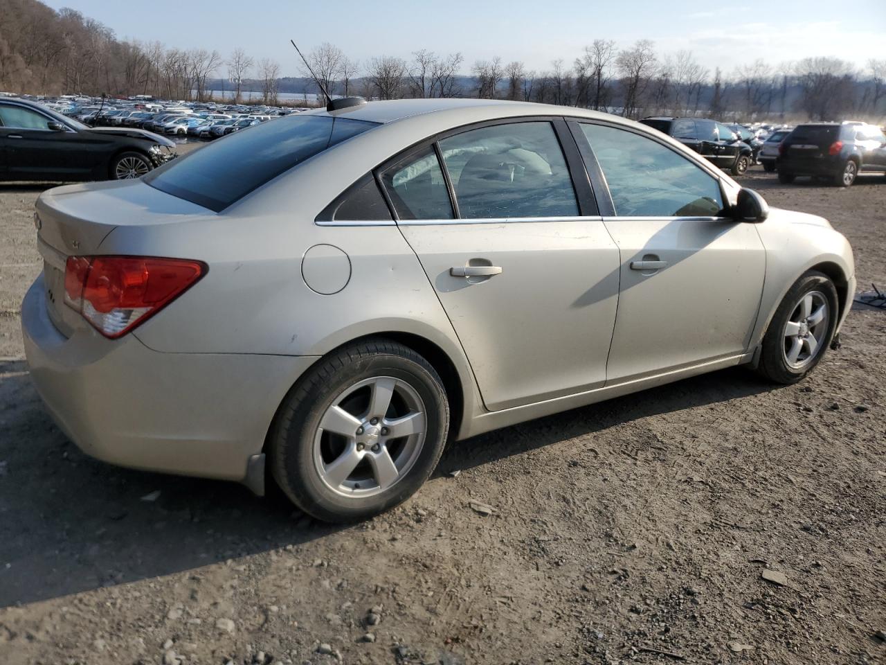 1G1PC5SBXF7203777 2015 Chevrolet Cruze Lt