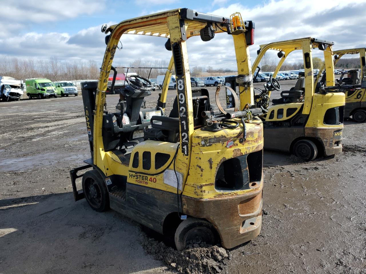 Lot #3242791981 2010 HYST FORKLIFT