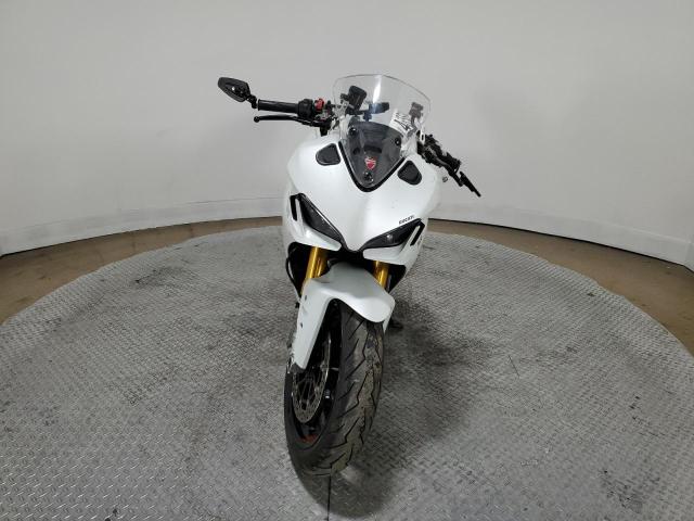 2023 DUCATI SUPERSPORT ZDMVABDS7PB004852