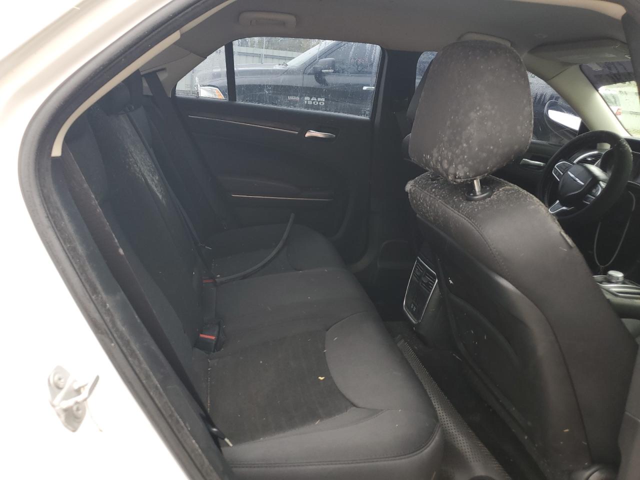 2C3CCAAG3KH589926 2019 Chrysler 300 Touring