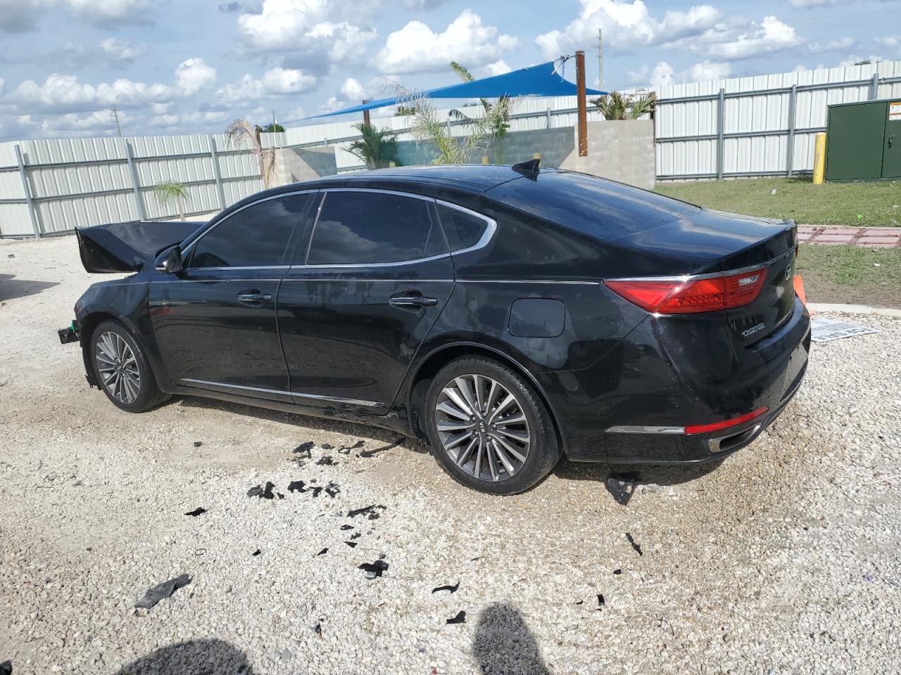 KNALC4J1XH5083614 2017 Kia Cadenza Premium