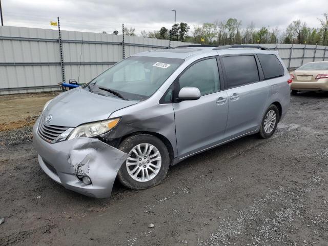 VIN 5TDYK3DC7ES490234 2014 Toyota Sienna, Xle no.1