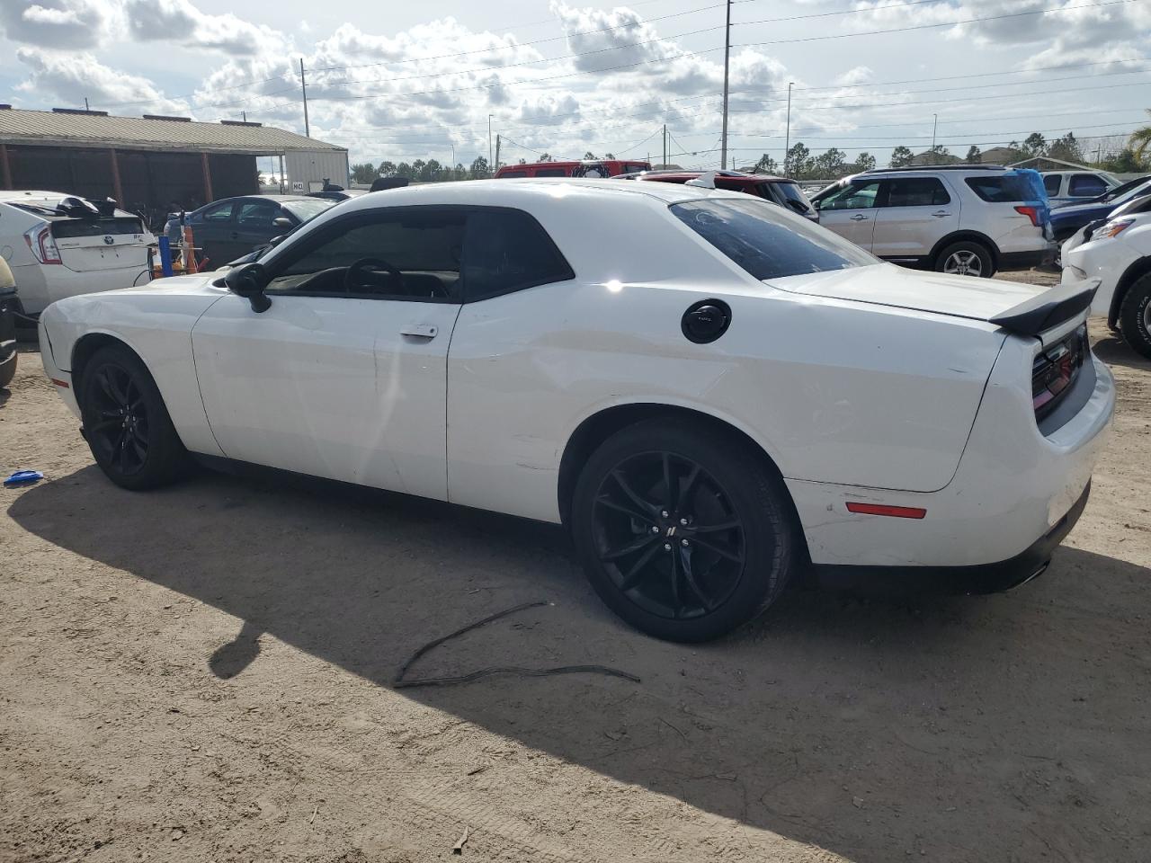 2C3CDZAG8JH339365 2018 Dodge Challenger Sxt