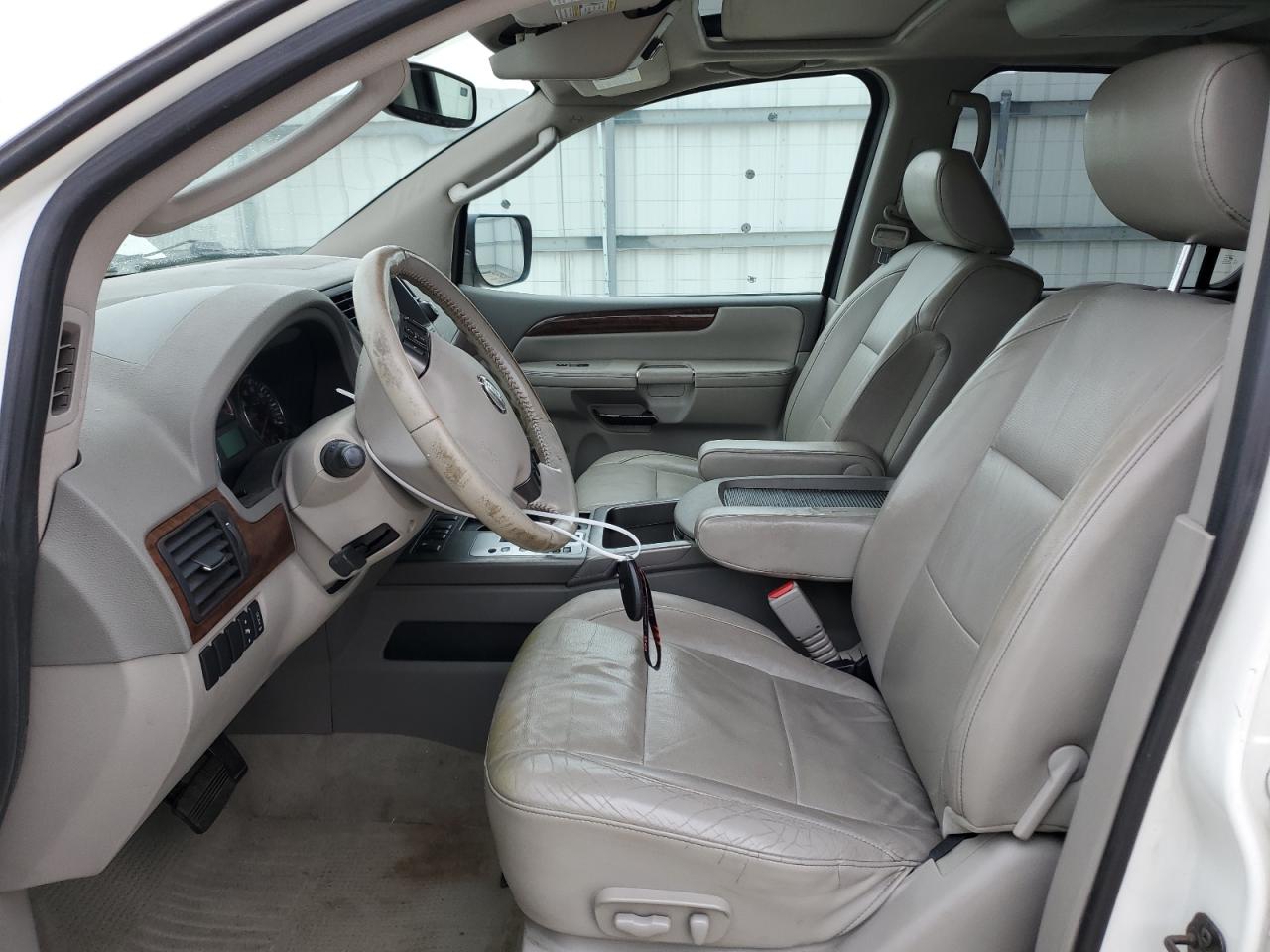 5N1AA0NC7AN602625 2010 Nissan Armada Se