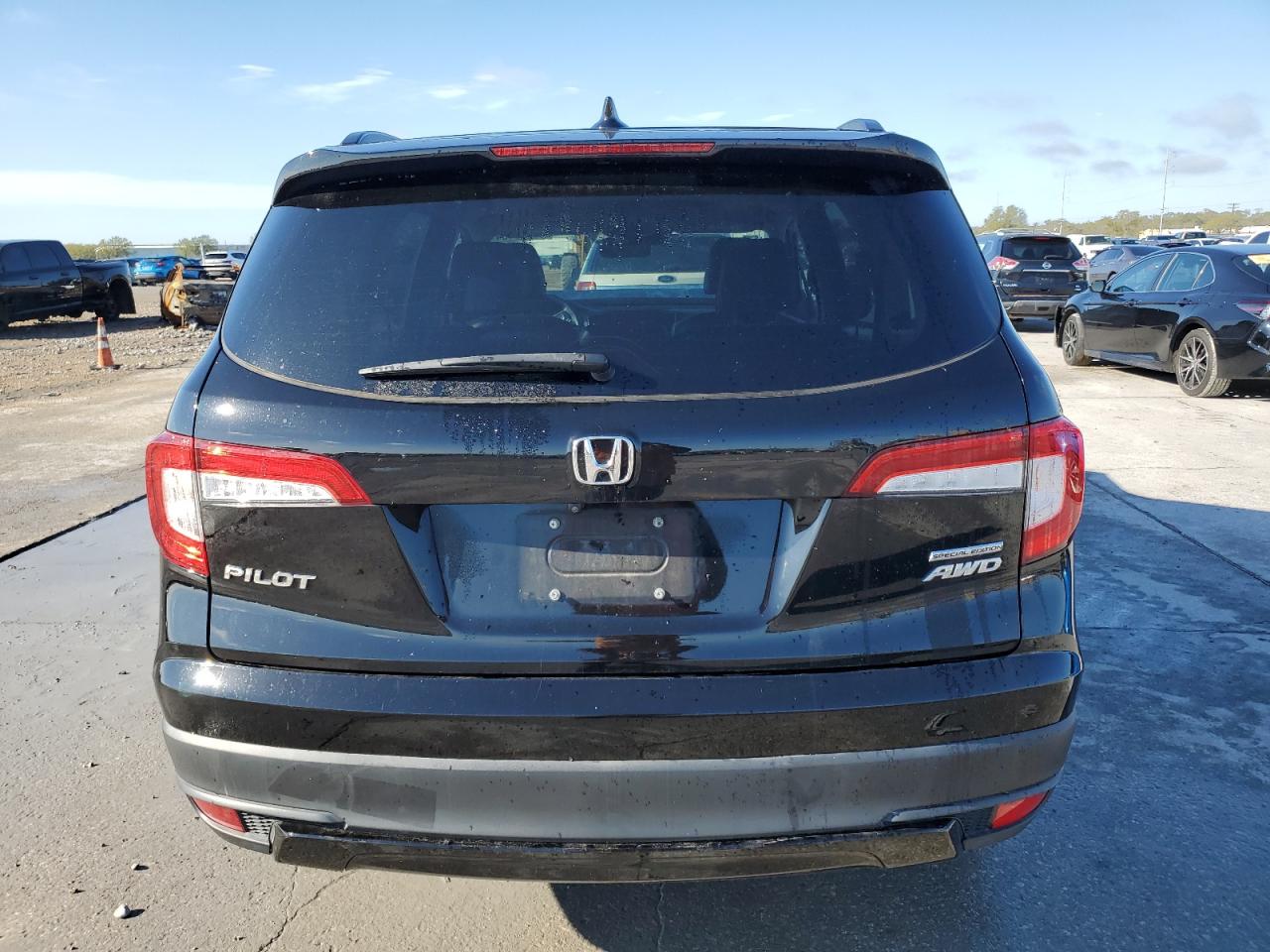 VIN: 5FNYF6H20MB012506 2021 HONDA PILOT