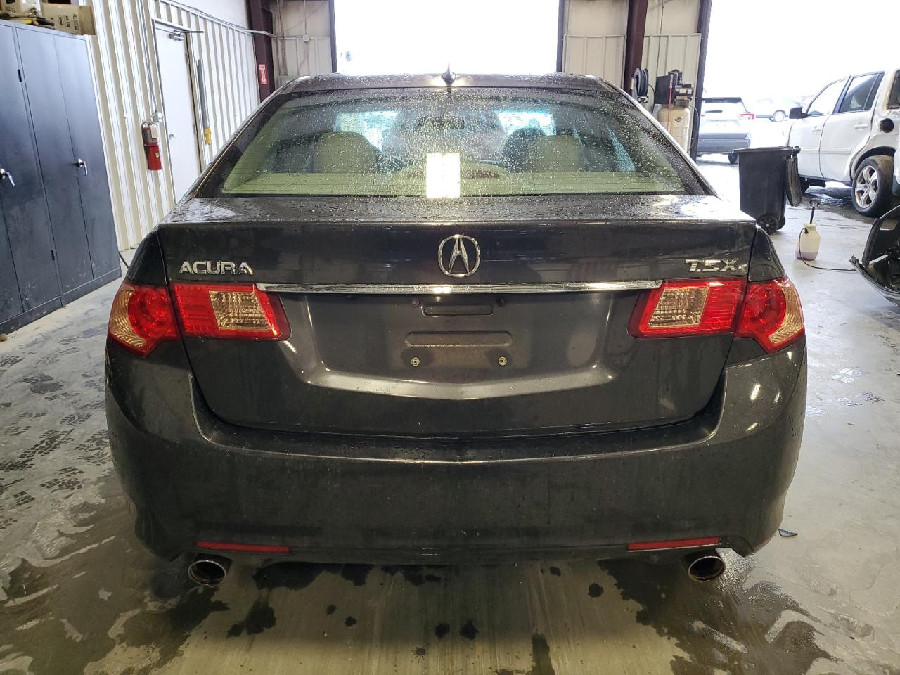 JH4CU2F62BC002275 2011 Acura Tsx