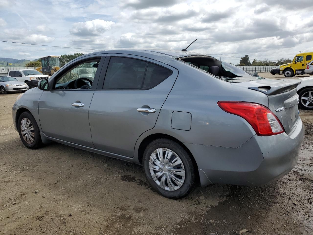 3N1CN7AP0DL858759 2013 Nissan Versa S