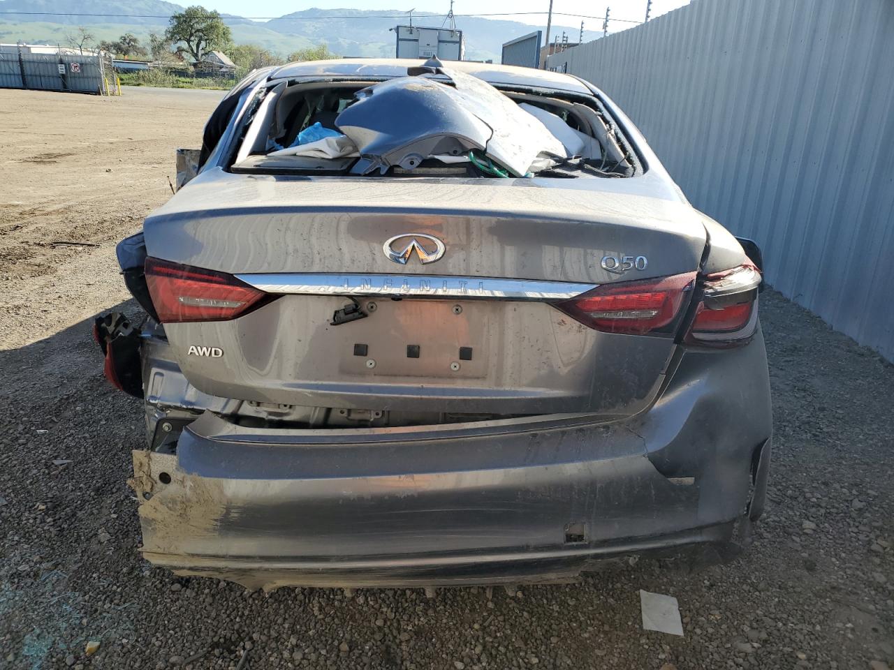 JN1EV7AR4JM440233 2018 Infiniti Q50 Luxe