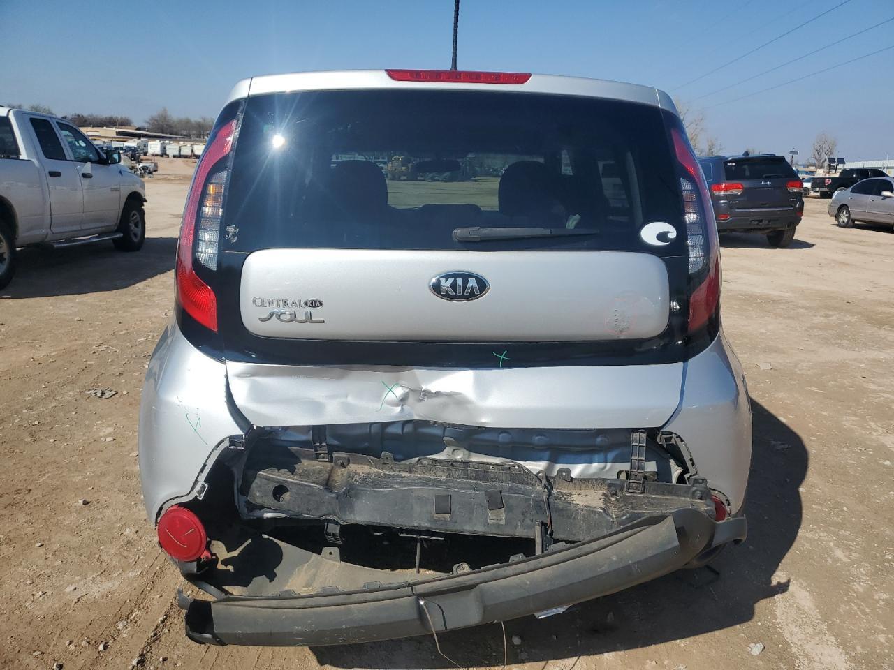 KNDJN2A27G7851988 2016 Kia Soul