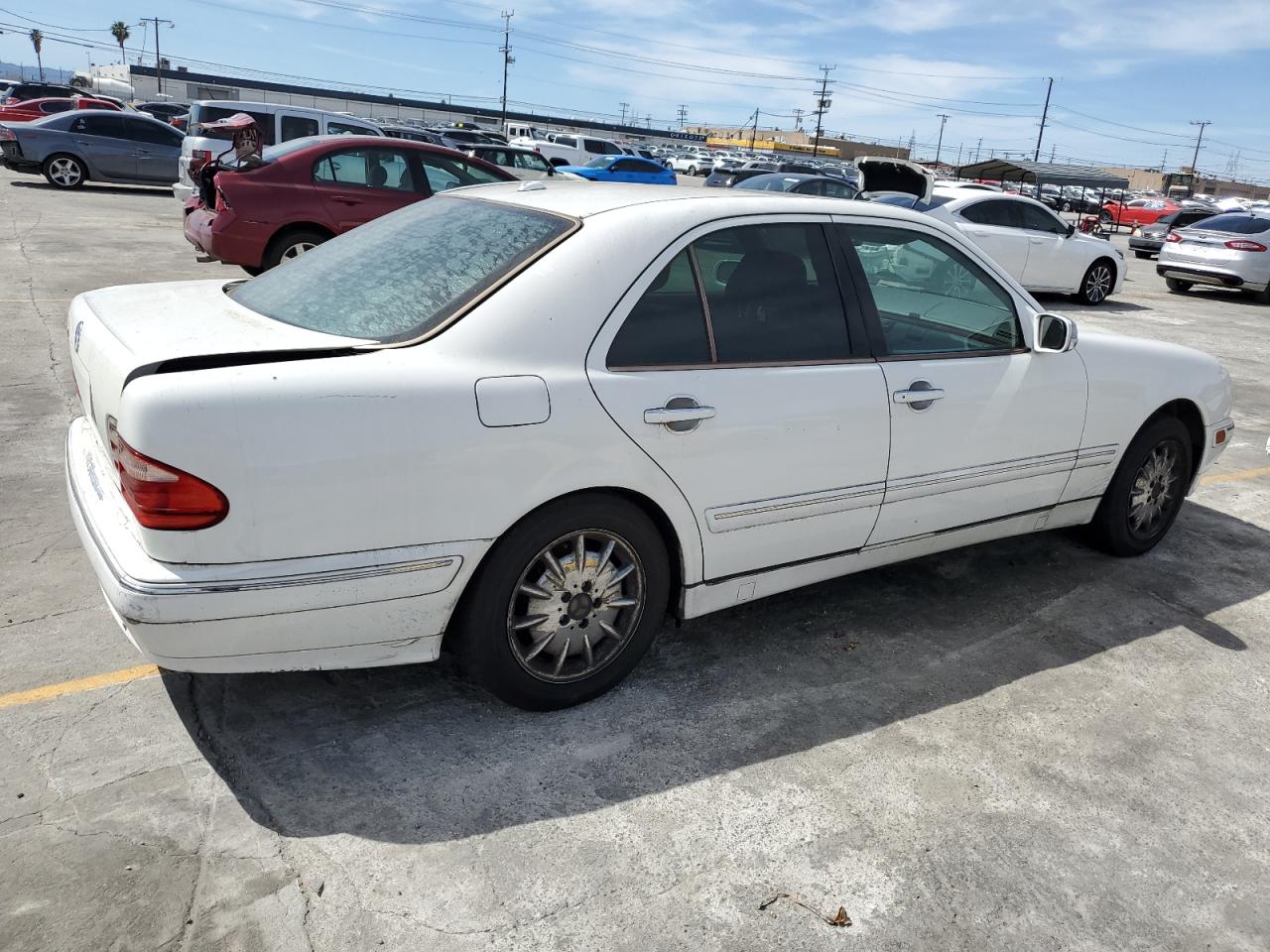 WDBJF65J11B242677 2001 Mercedes-Benz E 320