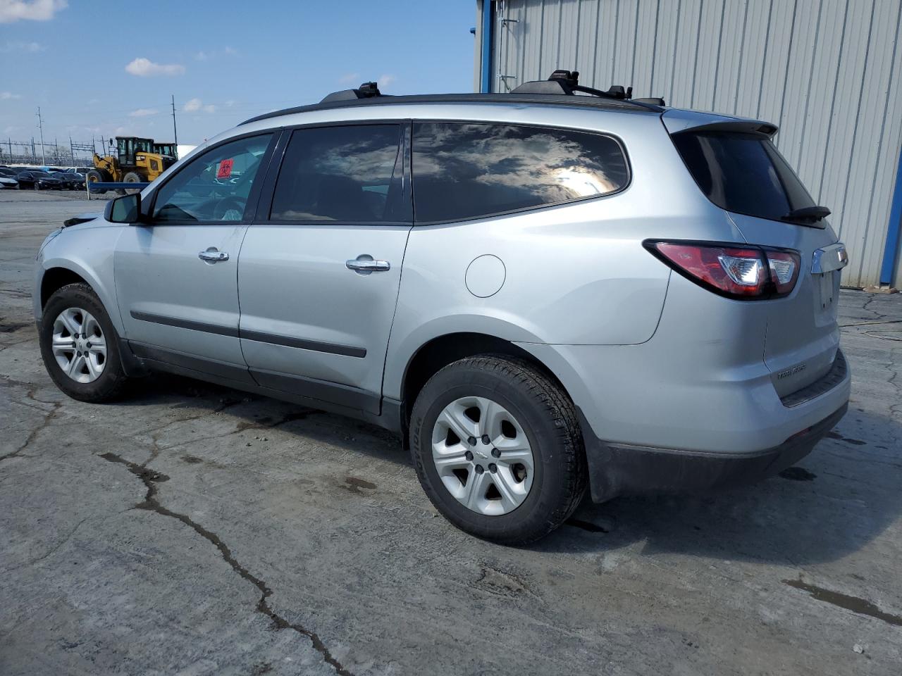 2017 Chevrolet Traverse Ls vin: 1GNKRFKD7HJ234005